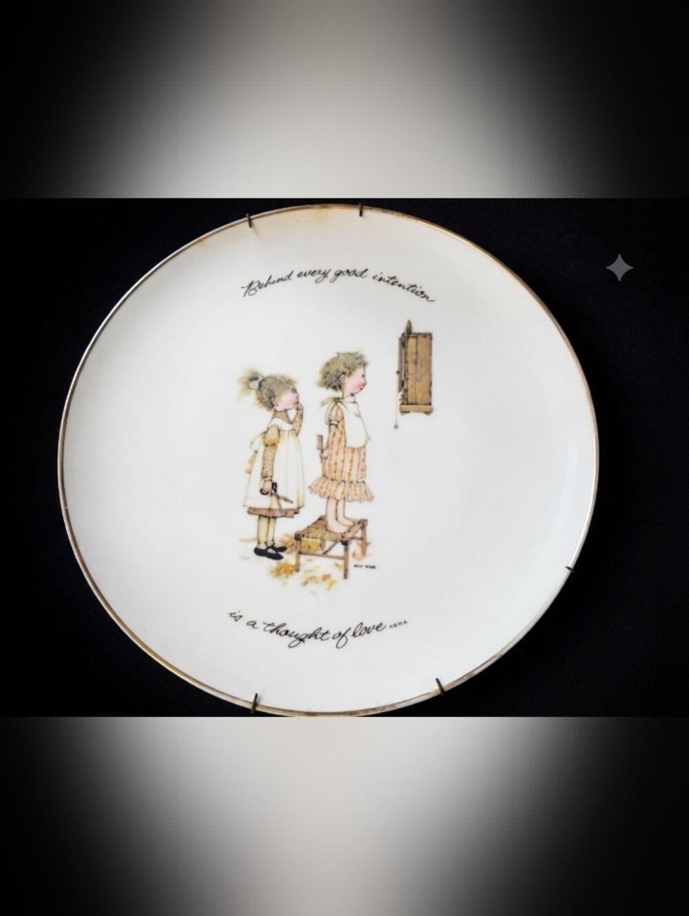 Vintage Holly Hobbie "Classics Edition" Collector's Plate